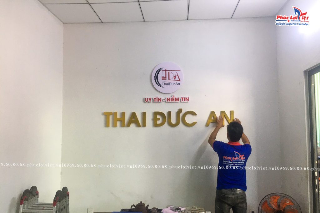 Trang Trí LOGO Văn Phòng Thái Đức An